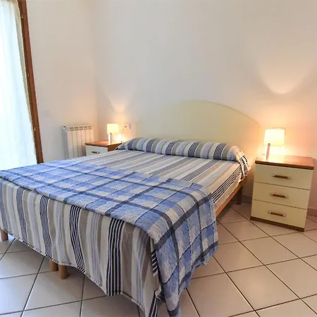 Solmare-30 By Interhome Rosapineta