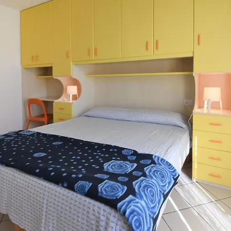 Solmare-30 By Interhome * Rosapineta